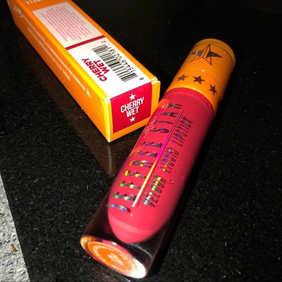 ✴️LastOne🧡NEW Jeffree Star CHERRY WET 🍒VLL - Picture 8 of 9